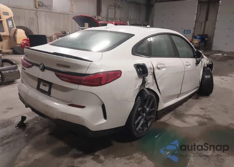 2024 BMW M235 Gran Coupe I xDrive z USA, uszkodzony, nr VIN WBA13AL09R7P50835